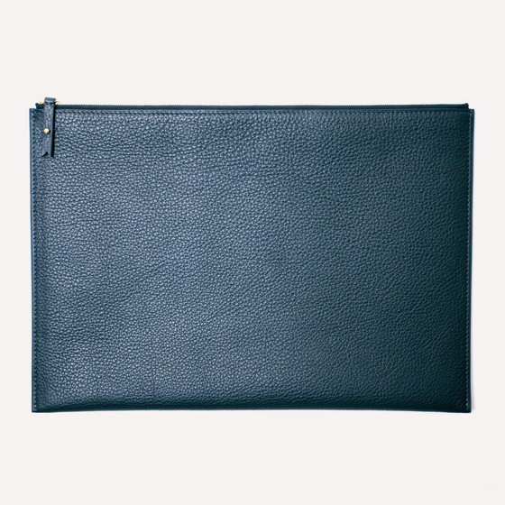 Pélican L, taurillon saphir, zip bleu marine