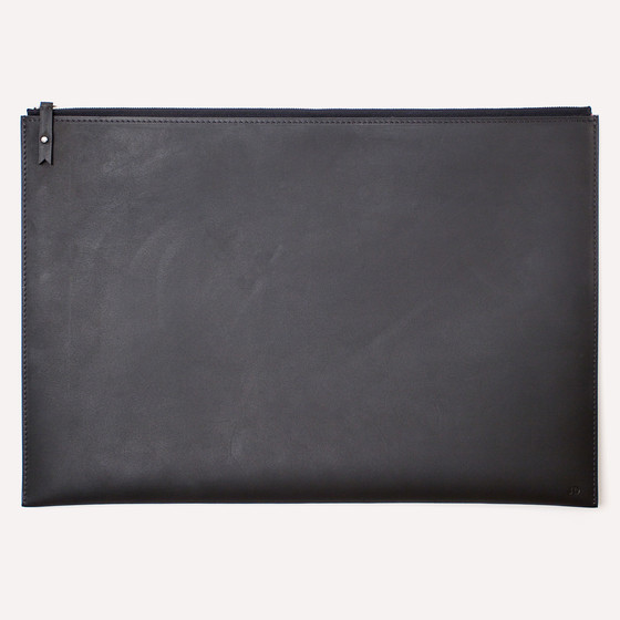 Pélican L, veau barenia noir, zip noir