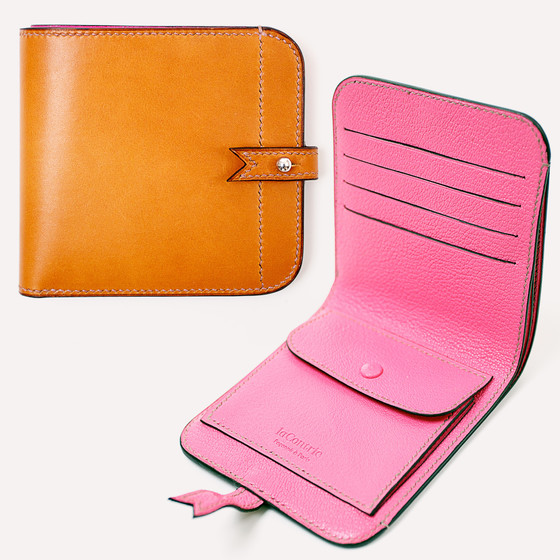 Petite Truanderie, veau barenia gold, chèvre fushia